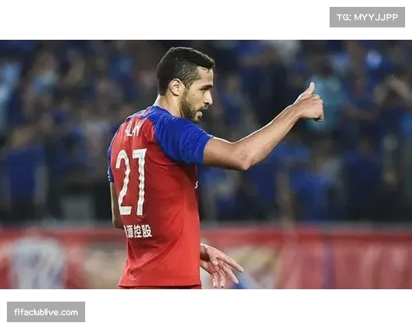 朗斯球员爱德华攻入5球,成为进攻重要一环 朗斯球员爱德华攻入5球,成为进攻重要一环