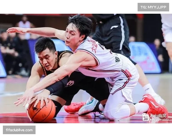 勇士伤病潮下韧性 核心缺阵仍能战胜强敌展现冠军底蕴 勇士伤病潮下韧性 核心缺阵仍能战胜强敌展现冠军底蕴